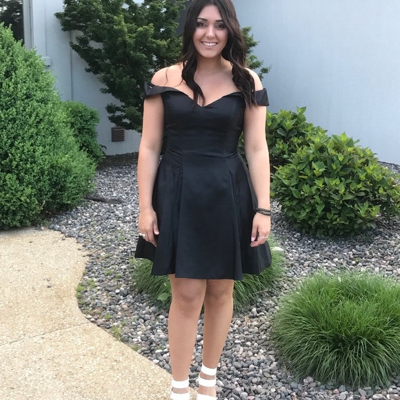 Sherri hill dress - Picture 5 of 5